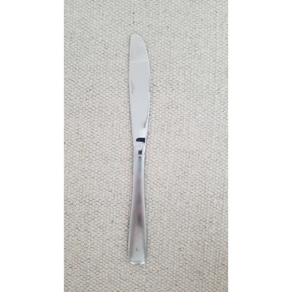 1 (One) Cambridge Stainless Dinner Knife MADISON‎ Satin Flatware Silverware
