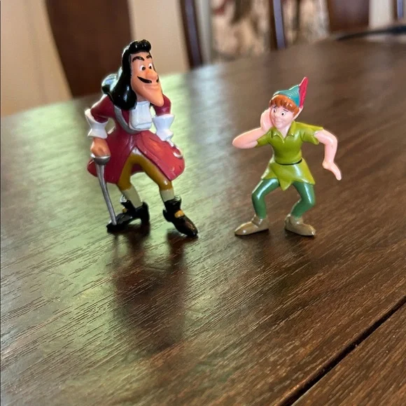 Peter Pan cake topper two piece set
