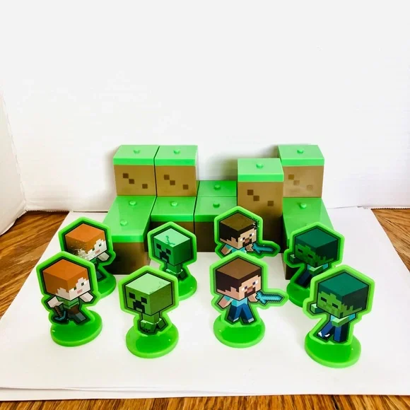 Minecraft Mobs Beware Cake Topper Set Minor Wear
