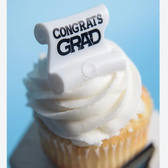 🎁FREE with purchase NEW Graduation cake topper ring cupcakes diploma cap gown