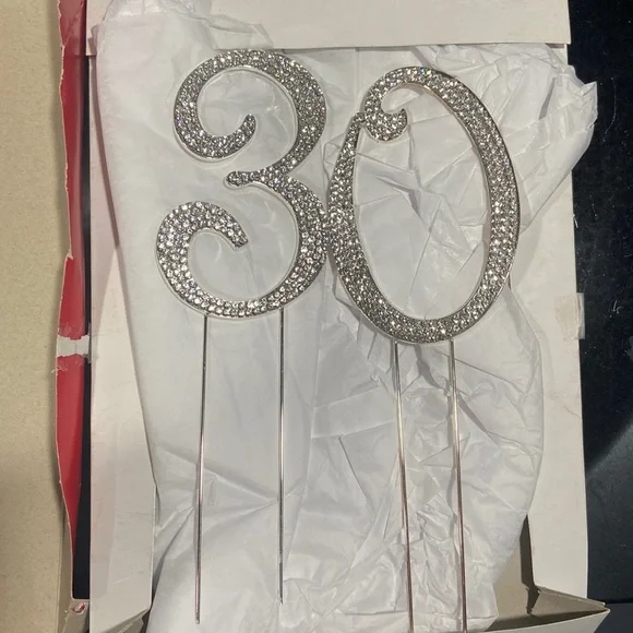 30 Bling Cake Topper