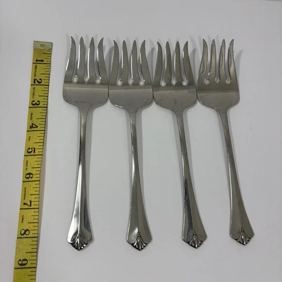 Oneida Westgate Royal Crest Set of 4 Cold Meat Fork USA Made