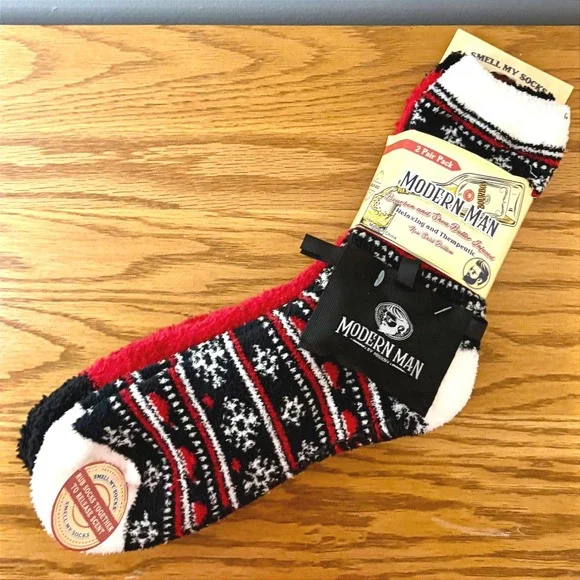 Modern Man Bourbon Shea Butter Infused Scented Non Skid Socks 2 Pair Pack NEW