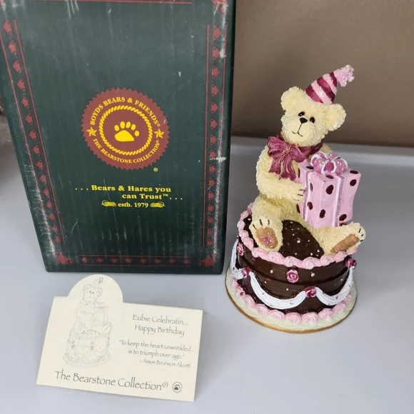 Boyds Bearstone Eubie Celebration Happy Birthday Cake Figurine NEW Original Box