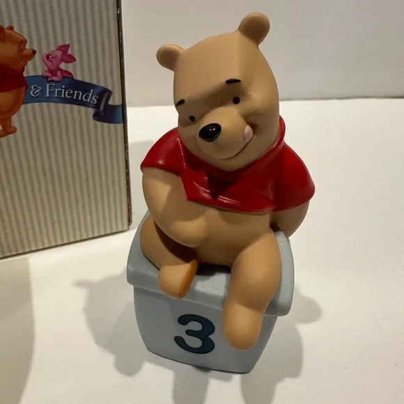 Vintage Disney Pooh And Friends Collectible Porcelain Figurine