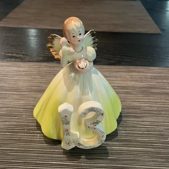 Josef Original 13 year Angel on Telephone Yellow and Green Dress!