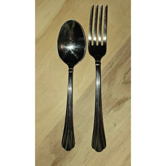 Oneida USA Tripoli‎ Stainless Steel Silver Flatware Spoon and Fork Set