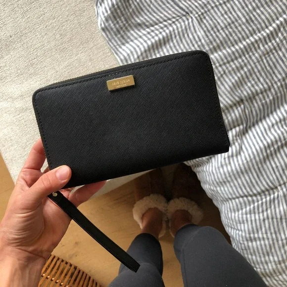 Kate Spade New York Laurel Way Neda Saffiano Leather Zip Around Black Wallet