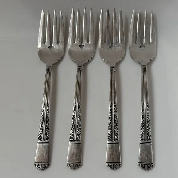 4pc Oneida Royal York Silverplate Salad Fork 6 1/2” Tudor Community 1937