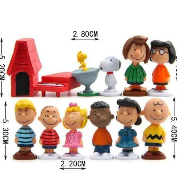 Peanuts Snoopy Mini Figurine Set 12 pieces Cake Topper Room Display
