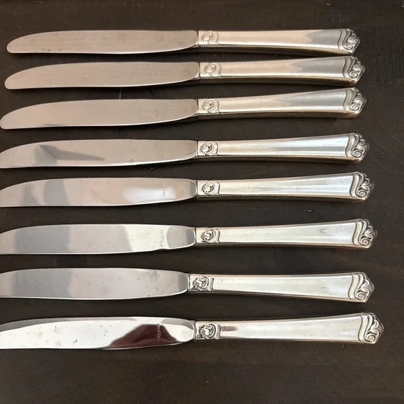 Holmes Edwards Bright Future IS Deep Silver Modern Hollow Dinner Knives 1954 -8