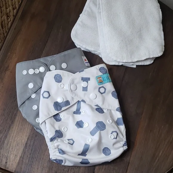 Alva Baby Adjustable Cloth Diaper Covers and Inserts Set of 2