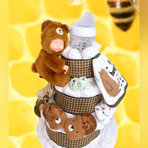 Teddy Bear Diaper Cake