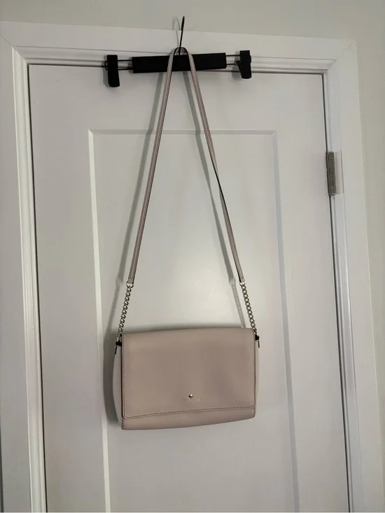 Kate Spade New York Cream / Beige Crossbody Shoulder Bag Magnetic Closure