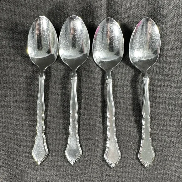 Oneida Satinique 18/8 Stainless Steel Teaspoon (Set of 4)