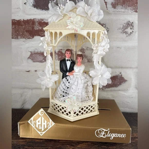 Pfeil & Holing NY VTG 1950-60’s Wedding Cake Topper NOS In Package Plastic RARE