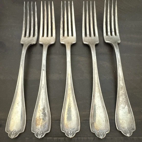 International Silver Silverplate BILTMORE Dinner Forks Set. Of 5