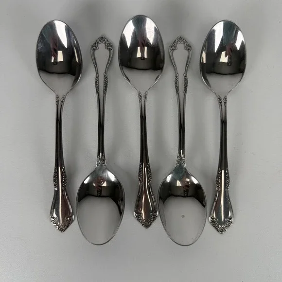 5 WM A Rogers Mansfield Amadeus Oneida Deluxe Ltd Stainless Oval Soup Spoons