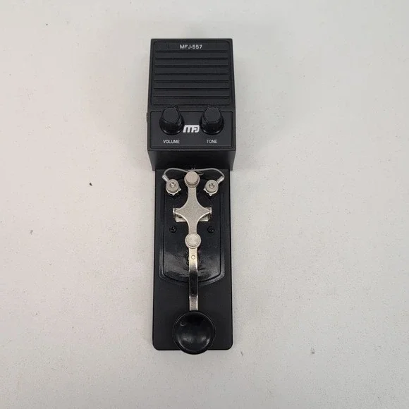 MFJ-557 Deluxe Morse Code Practice Oscillator‎ Straight Key w/ Volume Control