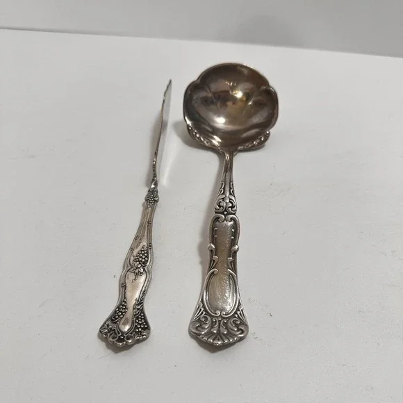 Lot Of 2 Vintage 1847 Roger's Bros Laddle And Master‎ Butter Knife Unmatched