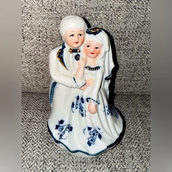 Porcelain Bride and Groom Figurine