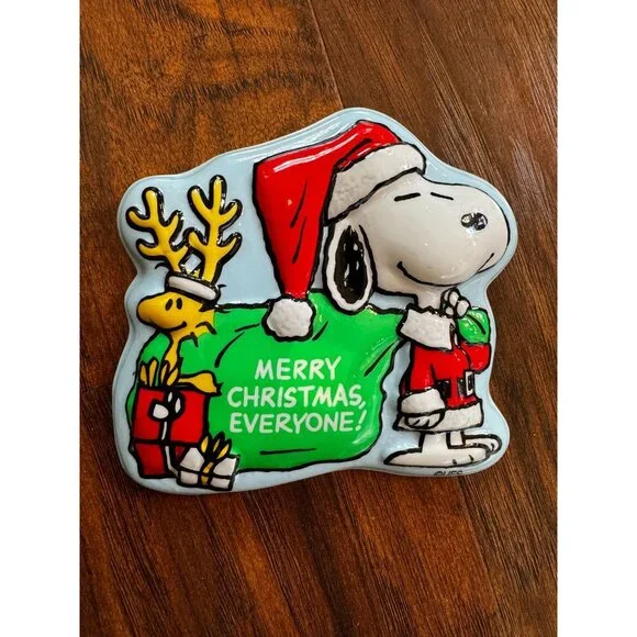 Vintage Merry Christmas Snoopy Peanuts woodstock cake cookie topper 3D plastic