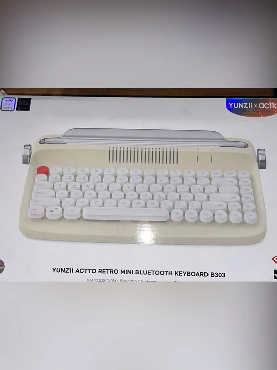 Yunzii Actto Retro Mini Bluetooth Keyboard B303 - Cream/White