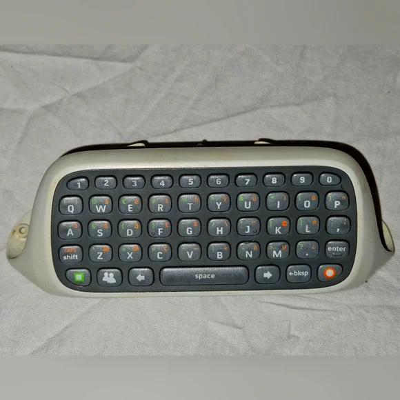 Controller chatpad
