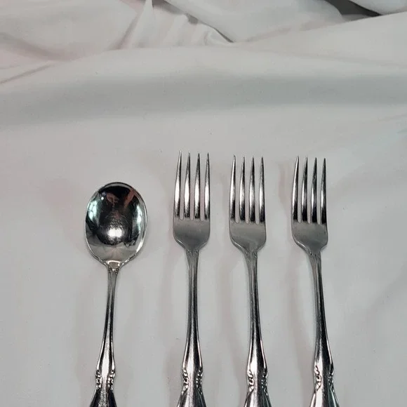 3 Salad Forks + Soup Spoon Oneidacraft Celebrity Stainless Flatware USA Made