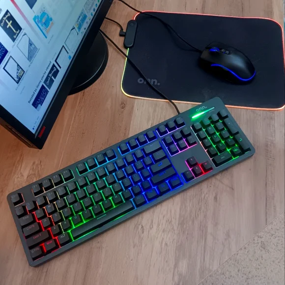 ONN. Wired Gaming Keyboard, Mouse, & Mouse Pad - All Lighted