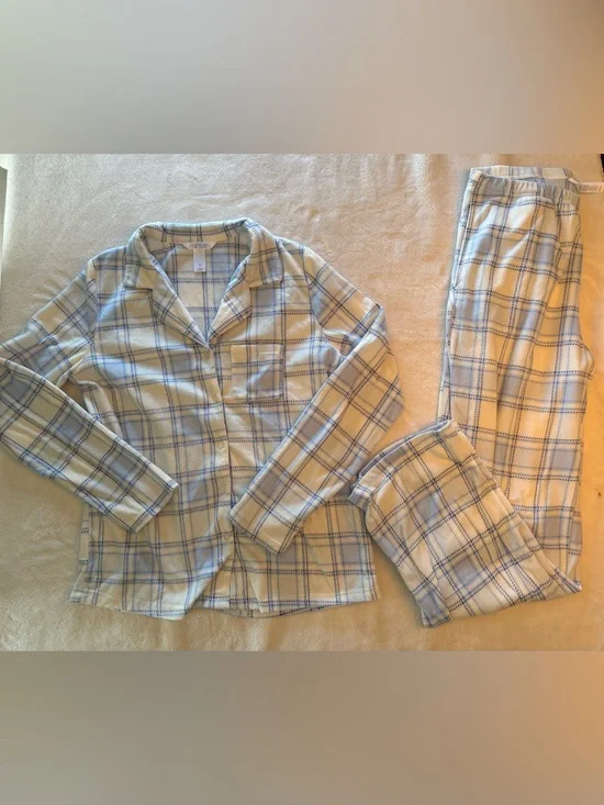 Women’s Super Soft Cozy Matching Button Down Pajama Set Blue & White Plaid