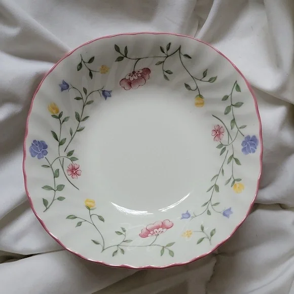 Johnson Brothers Floral Design Plate