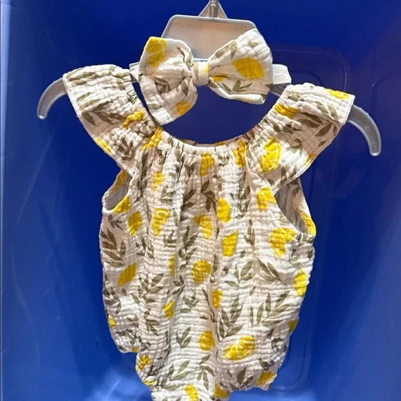 SHEIN Yellow Floral baby romper with headband
