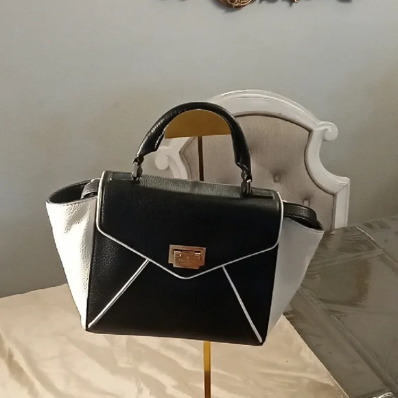 Kate Spade Black and White Handbag
