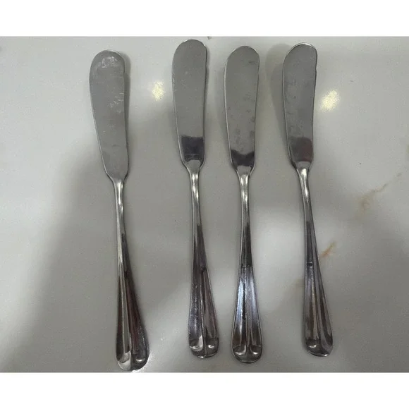 Vintage International Stainless Butter Knives Set Of 4 6.5 Inch