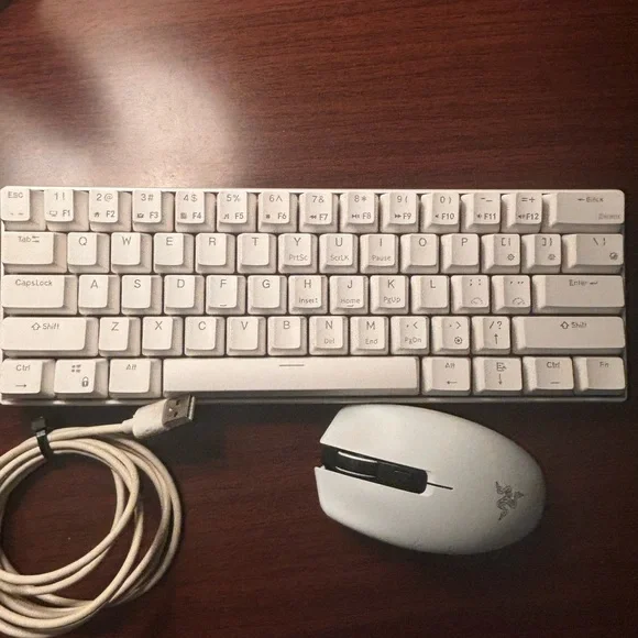 RK 61 Royal clutch 60% keyboard and Orochi v2 wireless razor mouse bundle