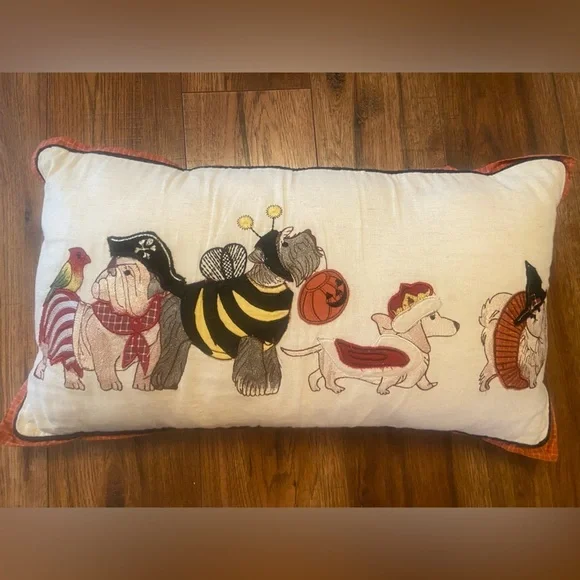Pier 1 One Halloween Embroidered Dog Parade 22