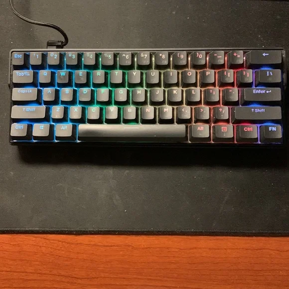 Kemove Black 60% gaming keyboard.