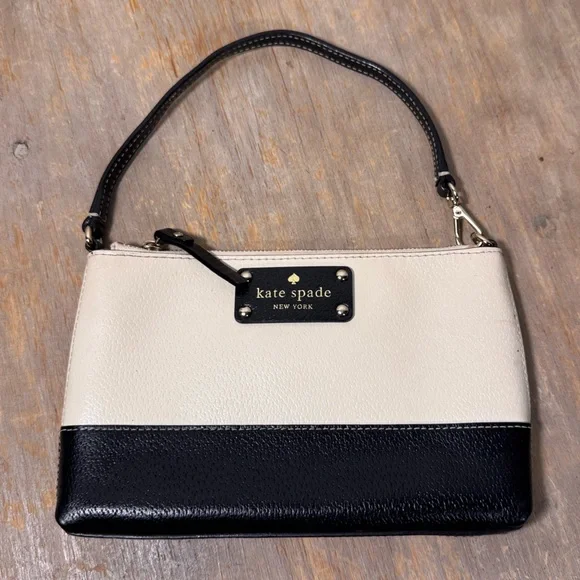 Kate Spade Black and White Leather Wristlet