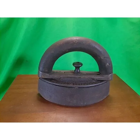 Vintage Clothes Sad Iron Press With Wooden Handle/ Barn Find/‎ 2 Pieces