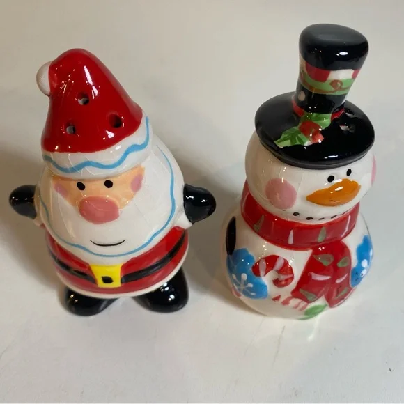 Vintage Pier 1 Imports Santa & Snowman Salt & Pepper Shakers 3.75” Height