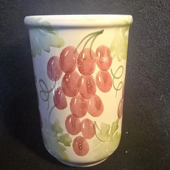 Pier 1 Utensil Holder, Grape Design