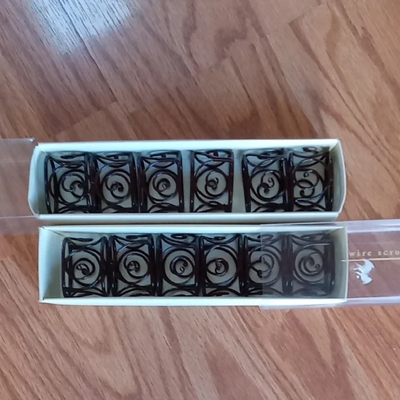 12 Pier One Wire Scroll Napkin Rings Excellent shape