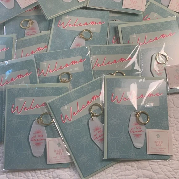 Wedding Cards~Welcome to the I Do Crew Wedding note card W/Keychain 30 New cards