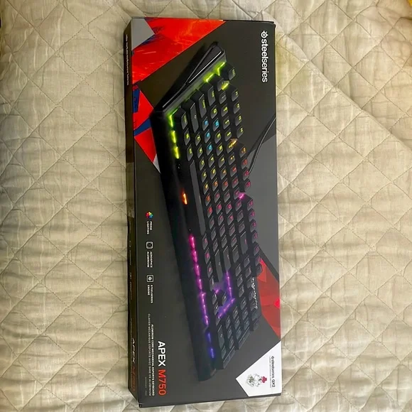 Steelseries APEX M750 Mechanical Keybord