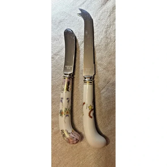 2 pcs Sheffield House of Prill‎ floral and Christmas theme Cheese Knife England