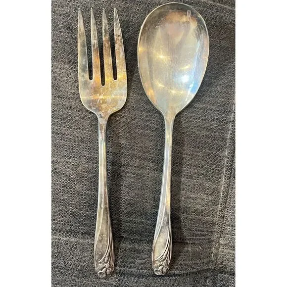 1847 Rogers Bros IS Silverplate Daffodil Pattern LARGE SERVING SPOON AND FORK 9