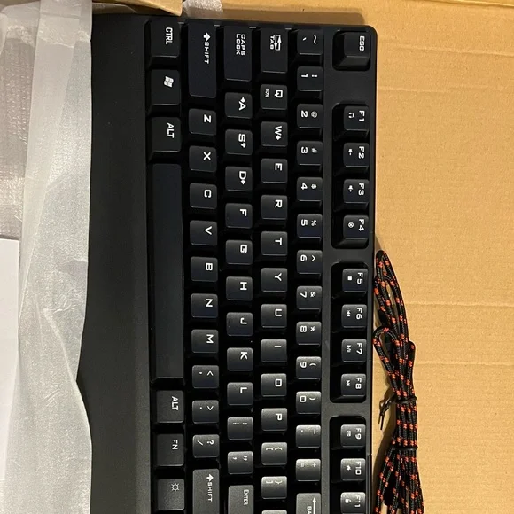 Magic eagle gaming keyboard