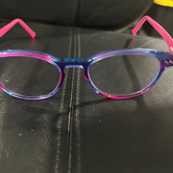 Blue and Pink Round Glasses