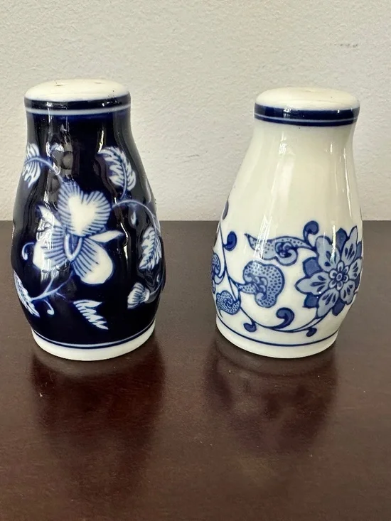 Pier 1 Ceramic Salt & Pepper Shakers~Blue & White~Floral~EUC